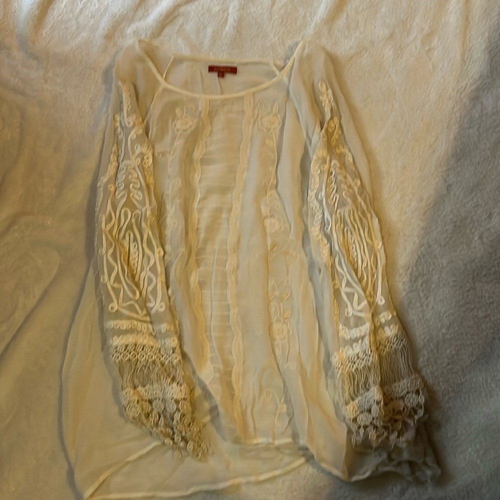 Woman’s cream sundance blouse xl great condition